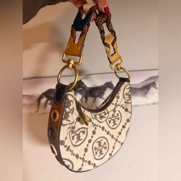 Tory Burch Beige and Gray Shoulder Bag - Picture 3 of 8